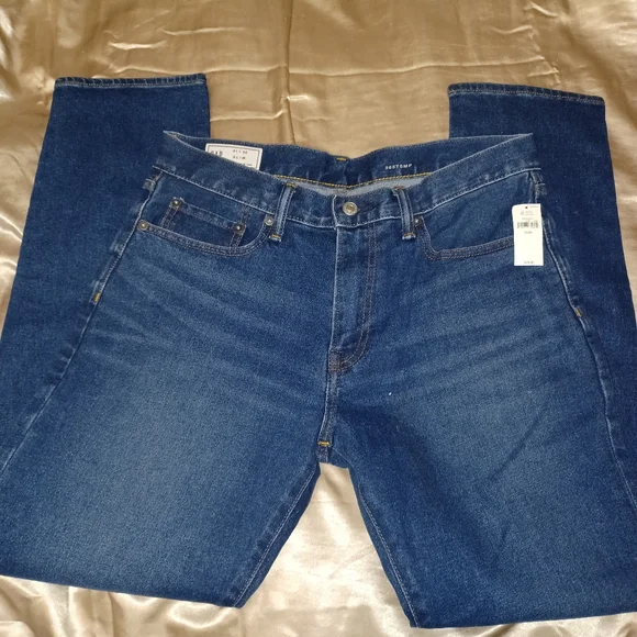 365 Temp Gap jeans 👖 - Picture 3 of 9